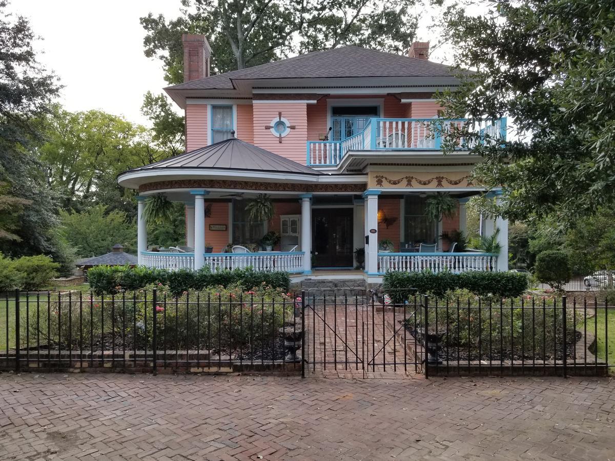 The Peach House Bed & Breakfast Атланта Екстериор снимка