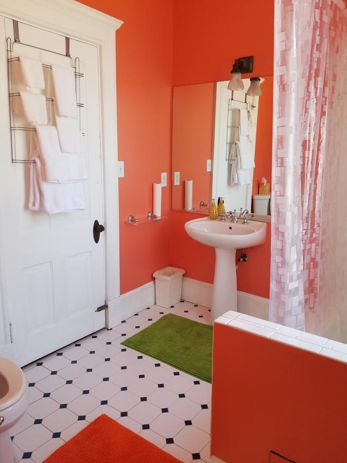 The Peach House Bed & Breakfast Атланта Екстериор снимка