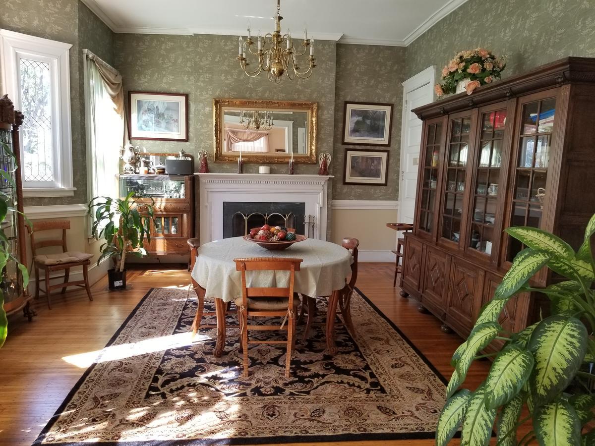 The Peach House Bed & Breakfast Атланта Екстериор снимка